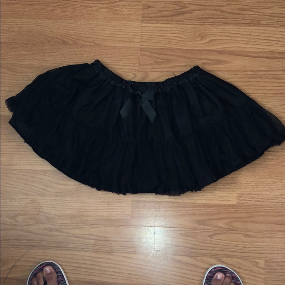 Black skirt